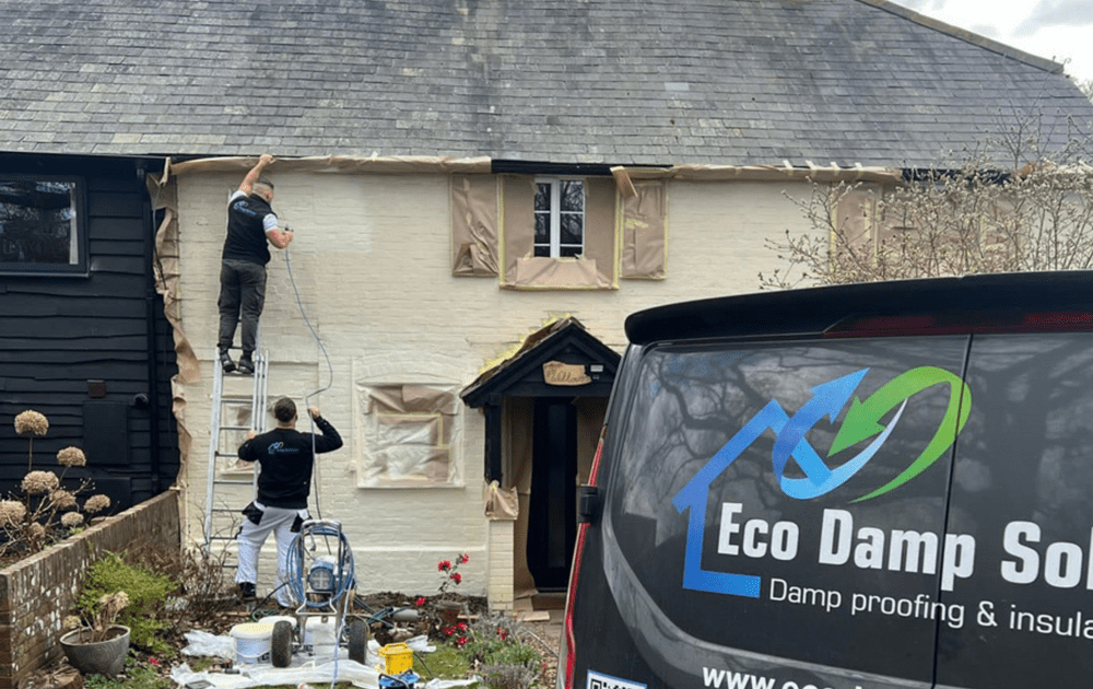 Facade Coating Weather Resistance: Full Home Protection Guide