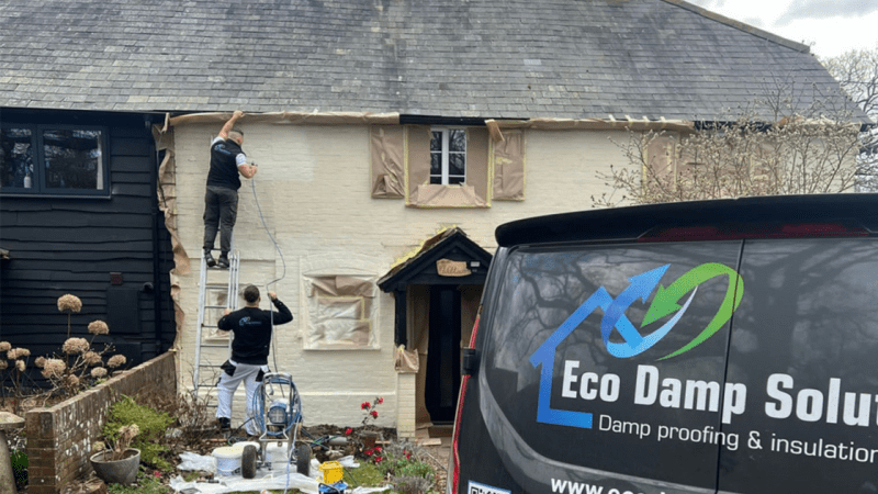 Facade Coating Weather Resistance: Full Home Protection Guide